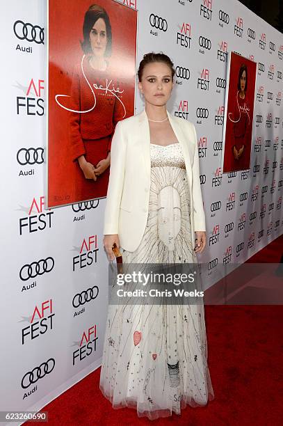 Actress Natalie Portman attends the premiere of 'Jackie' at AFI Fest 2016, presented by Audi at The Chinese Theatre on November 14, 2016 in...