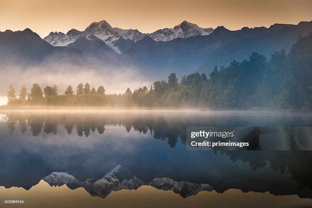Mount Cook in Lake Matheson New Zealand