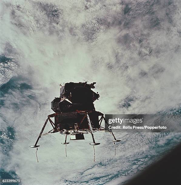 Apollo Command Module 9 133 Apollo Command And Service Module Stock Photos, High-Res Pictures ...