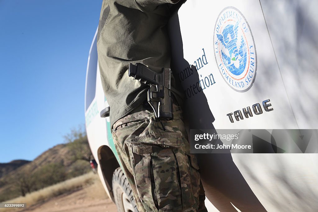American Civilian Paramilitaries Patrol U.S.-Mexican Border