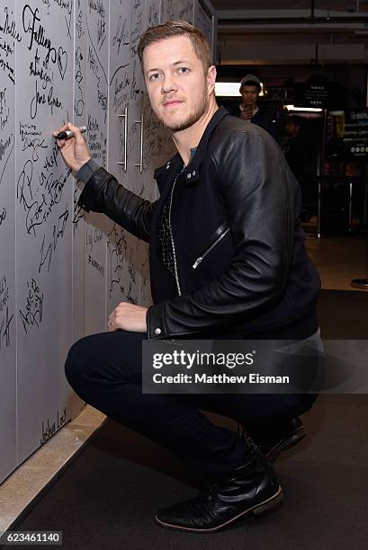Musician Dan Reynolds of the band Imagine Dragons attends The Build Series at AOL HQ on November 15, 2016 in New York City.