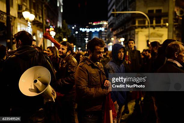 Protesters march in central Athens during a demonstration against US president Obama visit in Greece on November 15, 2016.