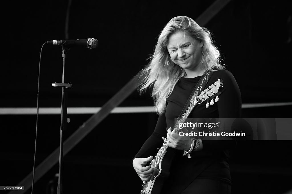 Joanne Shaw Taylor...