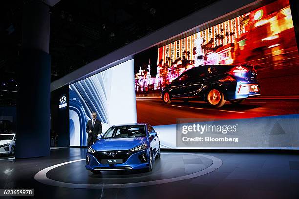 Michael O'Brien, vice president of corporate and product planning of Hyundai Motor America, speaks while standing next to the 2017 Hyundai Motor Co....