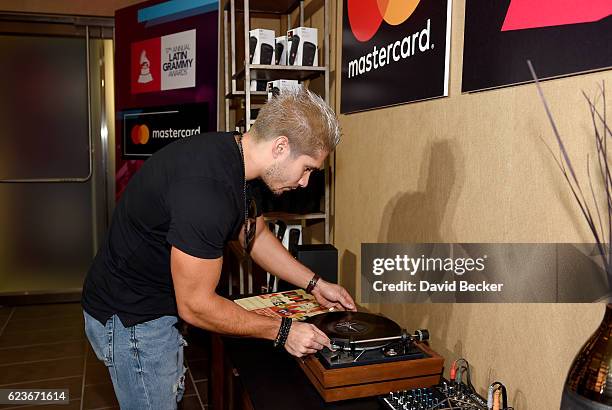 Musician Jesus Alberto Miranda Perez of Chino & Nacho attends the gift lounge during the 17th annual Latin Grammy Awards at T-Mobile Arena on...