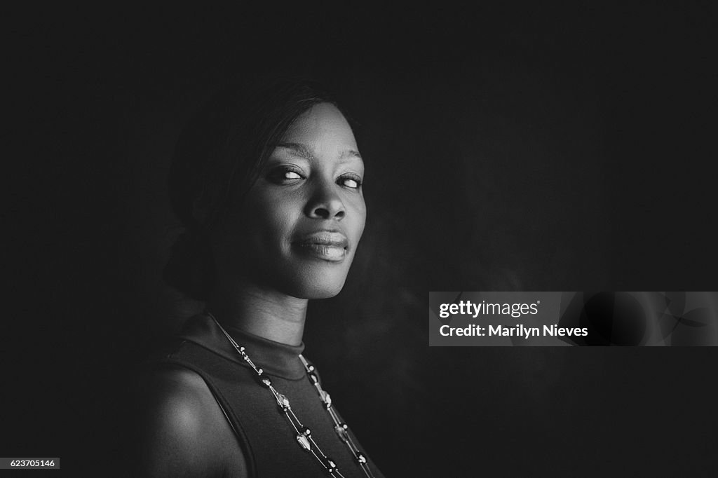 Retrato seguro de una mujer negra