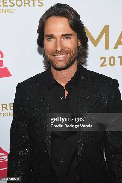 Sebastian Rulli attends the 2016 Person of the Year honoring Marc Anthony at the MGM Grand Garden Arena on November 16, 2016 in Las Vegas, Nevada.