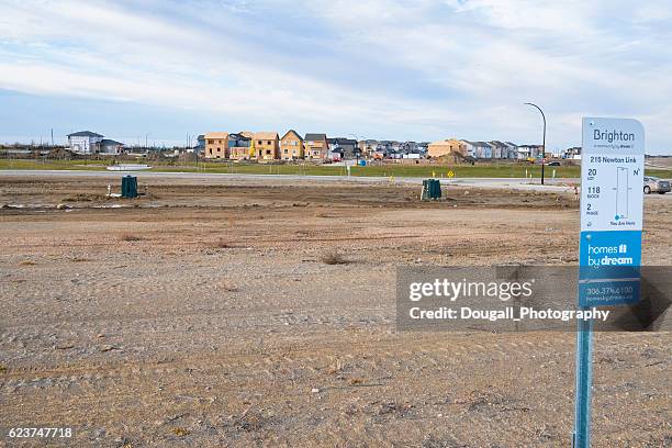 new home construction in saskatoon brighton neighbourhood - brighton saskatoon stock pictures, royalty-free photos & images