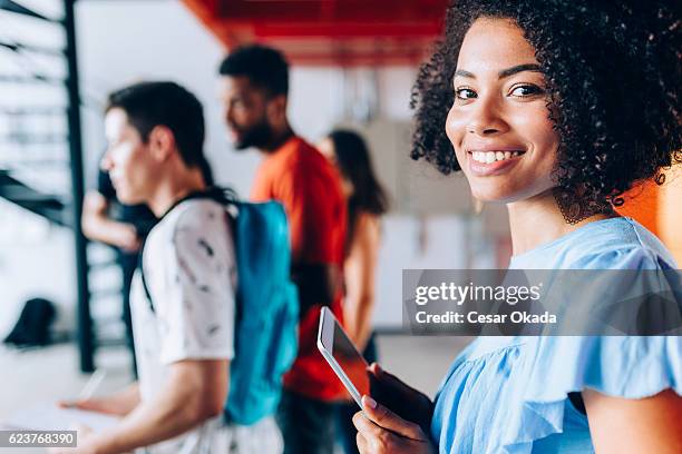 brazilian students - public building 個照片及圖片檔