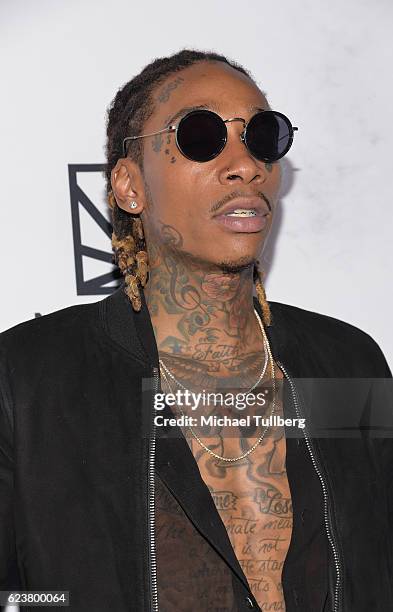 All Def Roat 236 Wiz Khalifa Weed Stock Photos, High-Res Pictures, and Images ...