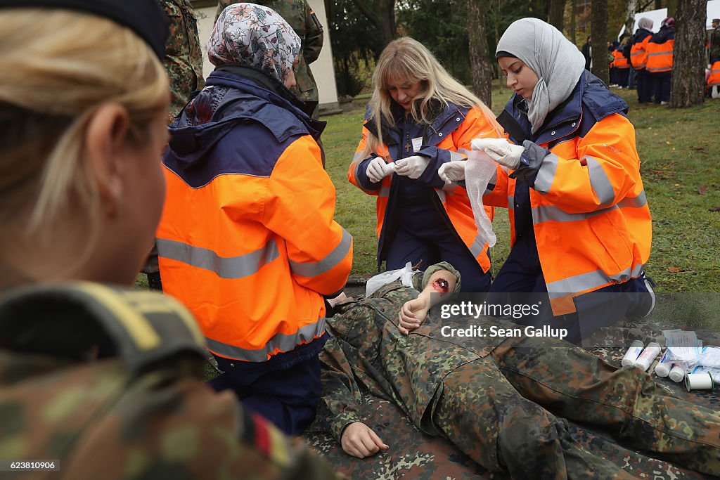 Bundeswehr Trains Syrian Women In First Aid