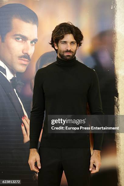 Ruben Cortada attends the presentation of 'Lo que escondian sus ojos' photocall at Tele5 studios on November 16, 2016 in Madrid, Spain.