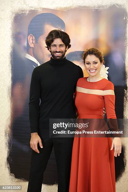 Ruben Cortada and Blanca Suarez attend the presentation of 'Lo que escondian sus ojos' photocall at Tele5 studios on November 16, 2016 in Madrid,...