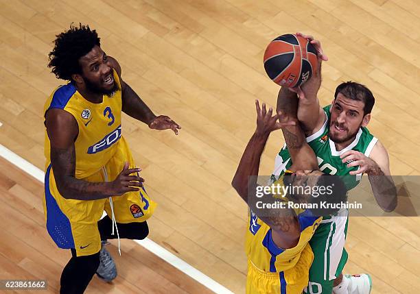 Seeley, #4 and Victor Rudd, #3 of Maccabi Fox Tel Aviv competes with Quino Colom, #10 of Unics Kazan during the 2016/2017 Turkish Airlines EuroLeague...