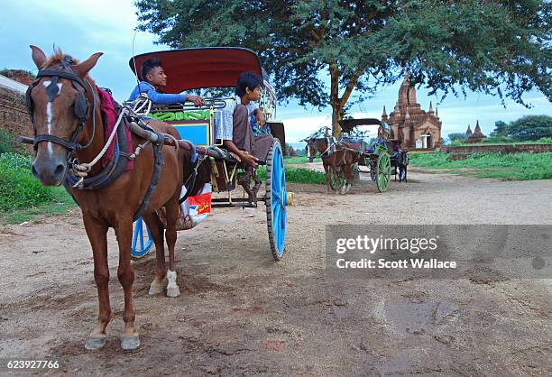 Bagan Driver Arc0005476 Photos and Premium High Res Pictures - Getty Images