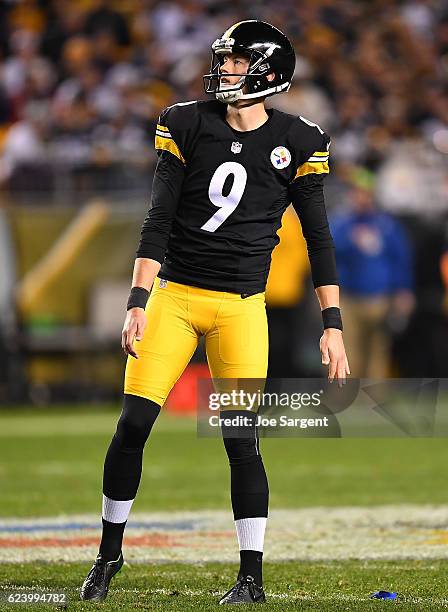 Chris Boswell of the Pittsburgh Steelers in action during the game against the Dallas Cowboys at Heinz Field on November 13, 2016 in Pittsburgh,...