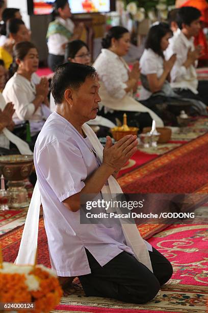 wat ong teu buddhist temple - temple wat ong teu photos et images de collection