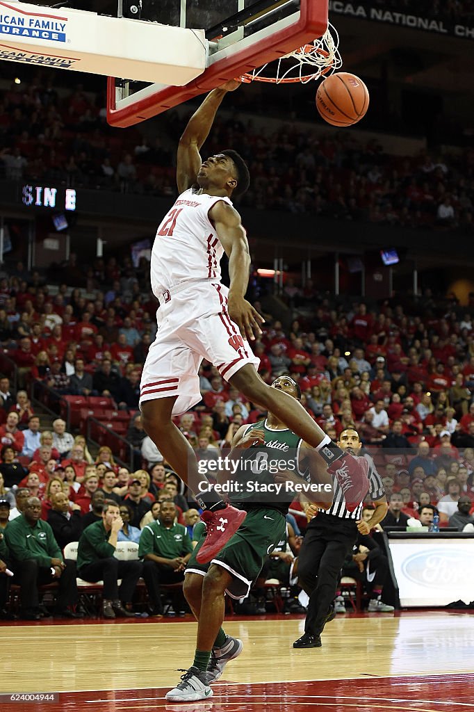 Chicago State v Wisconsin
