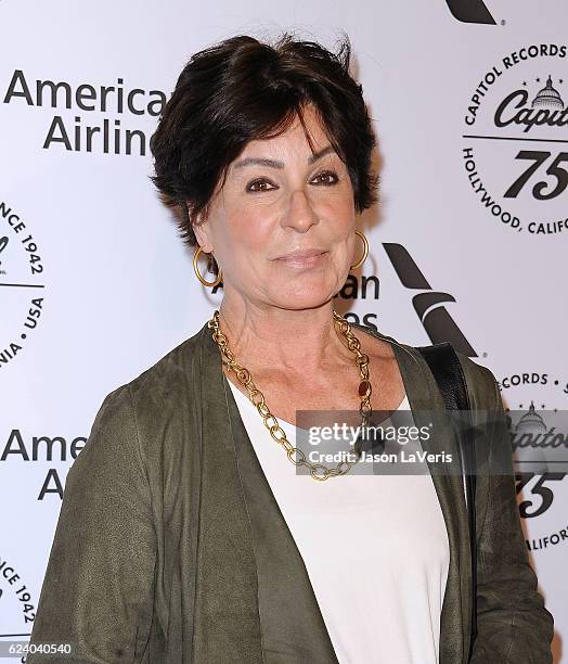 875 Tina Sinatra Photos & High Res Pictures - Getty Images