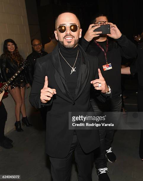 Singer Yandel attends The 17th Annual Latin Grammy Awards at T-Mobile Arena on November 17, 2016 in Las Vegas, Nevada.