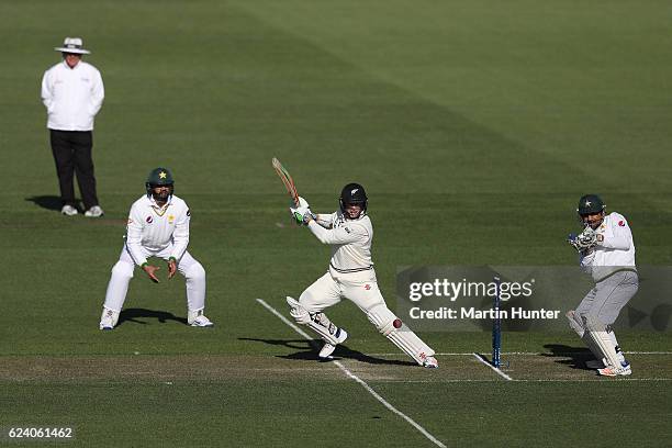 Henry Nicholls of New Zealand bats during day two of the First Test between New Zealand and Pakistan at Hagley Oval on November 18, 2016 in...