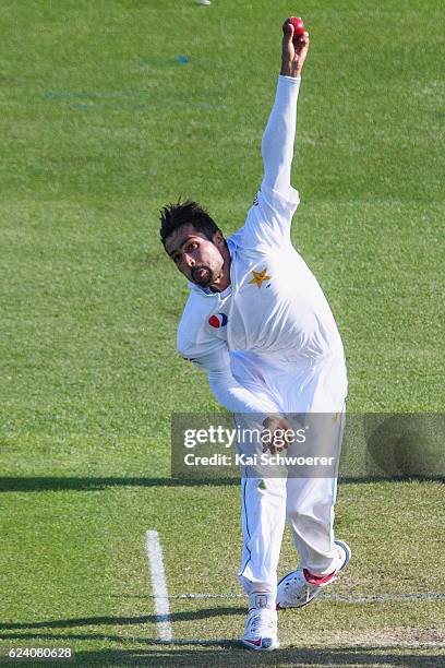 Mohammad Amir of Pakistan bowls during day two of the First Test between New Zealand and Pakistan at Hagley Oval on November 18, 2016 in...