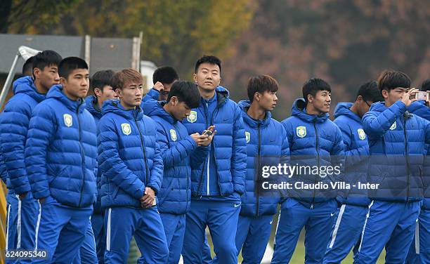 Jiangsu Suning juvenile Team attend the FC Internazionale training session at the club's training ground at Appiano Gentile on November 18, 2016 in...