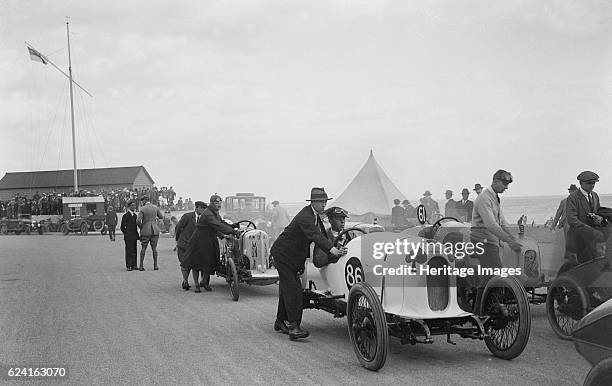 Austro-Daimler and GN Kim II of Archie Frazer-Nash, Southsea Speed Carnival, Hampshire, 1922. Artist: Bill Brunell.Right of centre: Austro-Daimler...