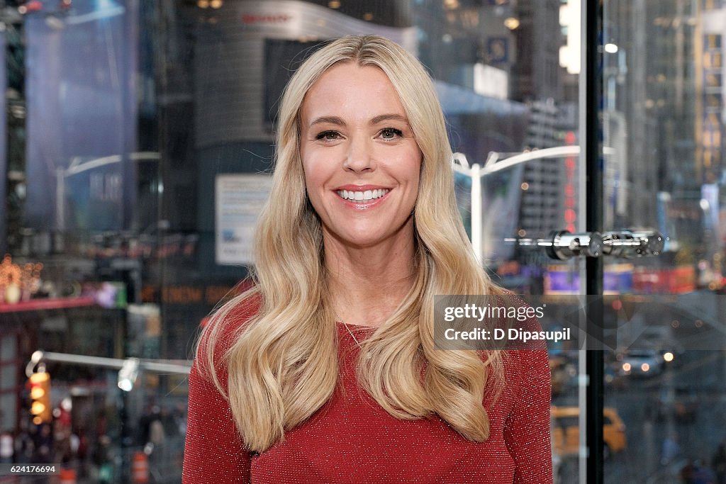 Kate Gosselin Visits "Extra"