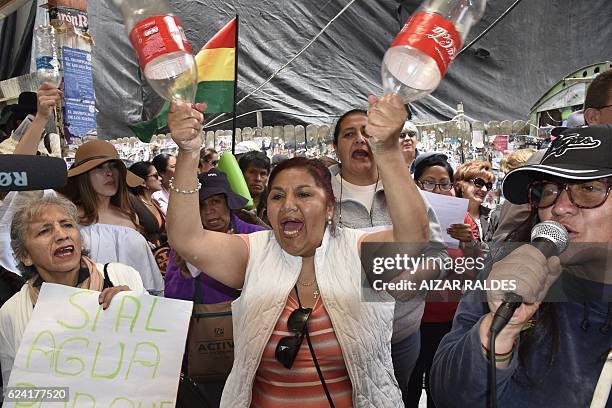 People demand Bolivian President Evo Morales to remove Environment and Water Minister Alexandra Moreira and find a solution to the water shortage...
