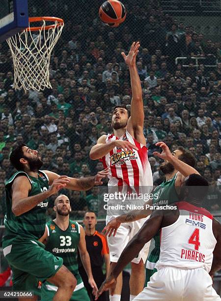 Ioannis Papapetrou, #6 of Olympiacos Piraeus in action during the 2016/2017 Turkish Airlines EuroLeague Regular Season Round 8 game between...