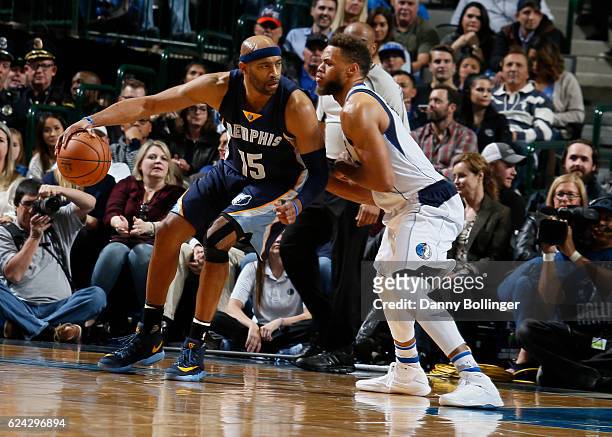 Vince Carter of the Memphis Grizzlies posts up against Justin Anderson of the Dallas Mavericks on November 18, 2016 at the American Airlines Center...