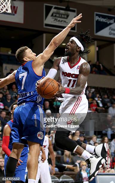 Briante Weber of the Sioux Falls Skyforce shoots the ball against Brandon Triche of the Delaware 87ers at the Sanford Pentagon November 18, 2016 in...