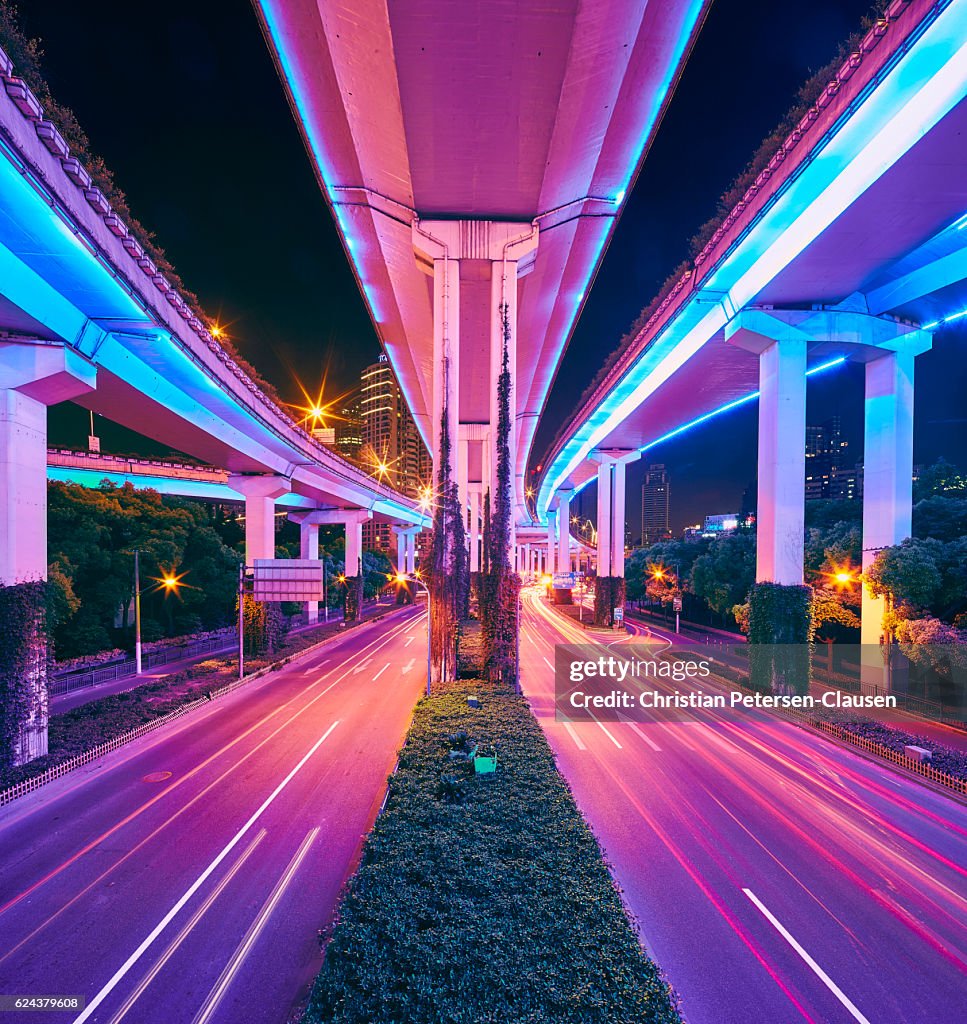 Shanghai Elevated Road Ya'an Lu intersection at night