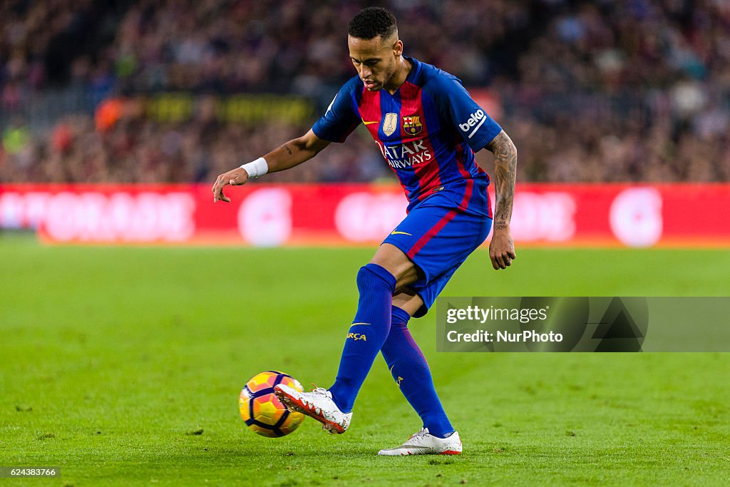 FC Barcelona v Malaga CF - La Liga