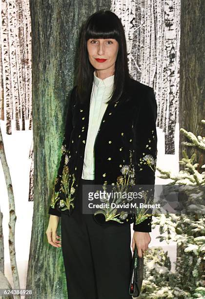 Erin O'Connor attends Claridge's Christmas Tree 2016 Party, with tree designed by Sir Jony Ive and Marc Newson, at Claridge's Hotel on November 19,...