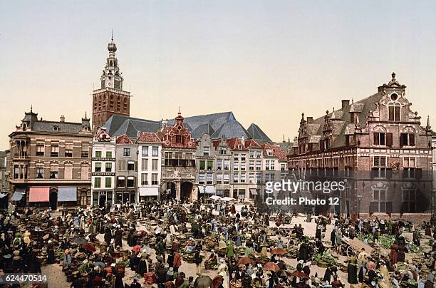 The great market, Nijmegen, Holland, between 1890