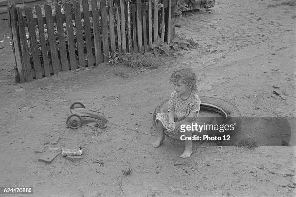 Child dwellers in Circleville's 'Hooverville,' central Ohio. 1938 Summer.