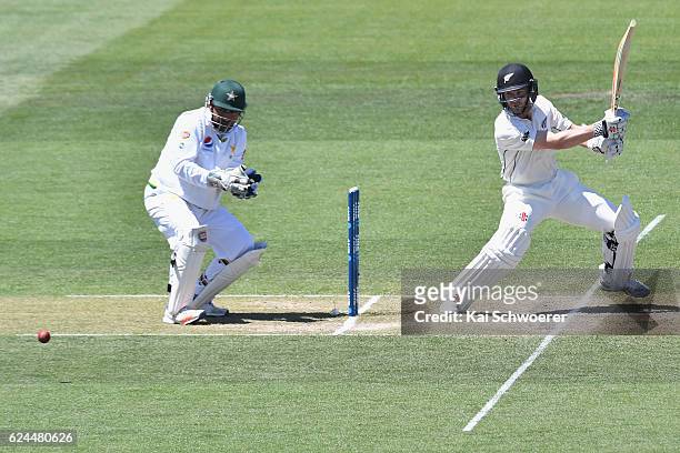Kane Williamson of New Zealand bats during day four of the First Test between New Zealand and Pakistan at Hagley Oval on November 20, 2016 in...