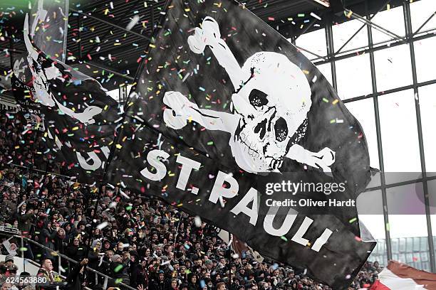 Generale view during the Second Bundesliga match between FC St. Pauli and Fortuna Duesseldorf at Millerntor Stadium on November 20, 2016 in Hamburg,...