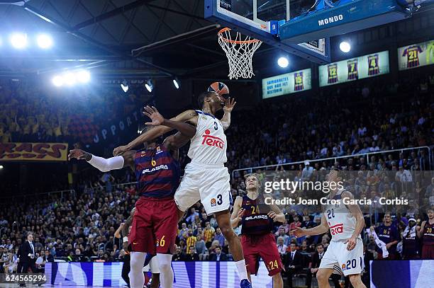 Joey Dorsey of F.C Barcelona Lassa, figthing for the ball with Anthony Randolph of Real Madrid, during the basketball Turkish Airlines Euroleague...