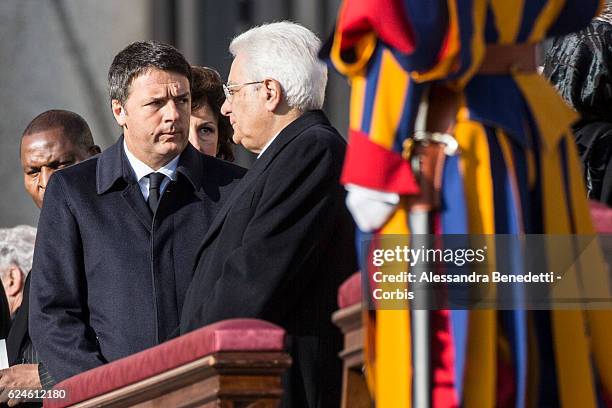 Italy's Prime Minister Matteo Renzi, wife Agnese Renzi and President Sergio Mattarella attend the closing mass of the Extraordinary Jubilee of Mercy...