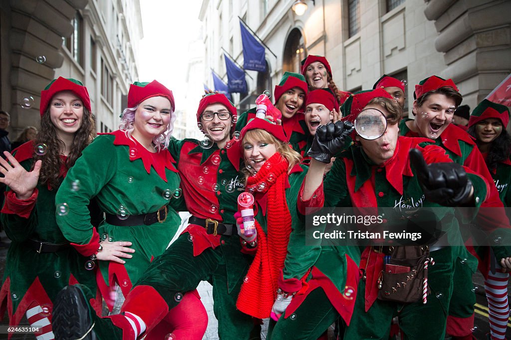 Hamleys Toy Parade 2016