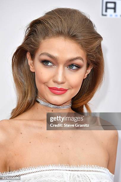 Model Gigi Hadid attends the 2016 American Music Awards at Microsoft Theater on November 20, 2016 in Los Angeles, California.
