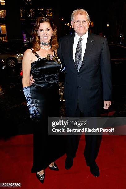 Director Robert Zemeckis and his wife Leslie Harter Zemeckis attend the "Allied - Allies"- Paris Premiere at Cinema UGC Normandie on November 20,...