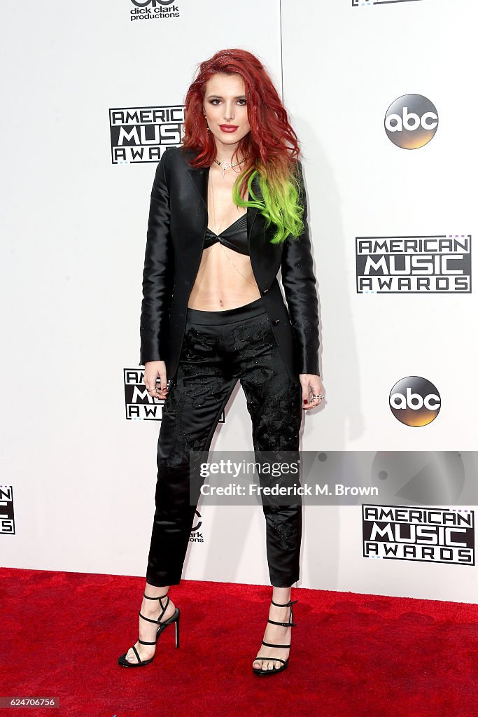 2016 American Music Awards - Arrivals