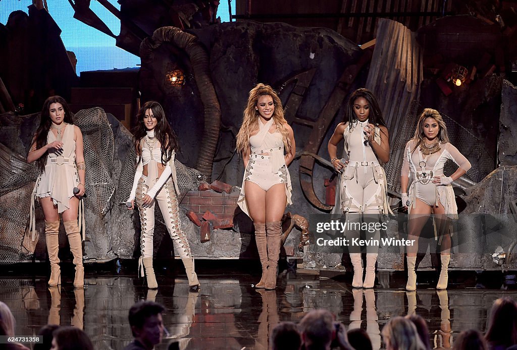 2016 American Music Awards - Show
