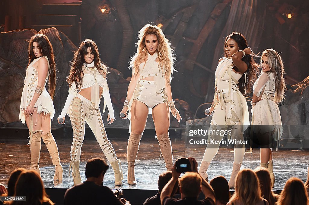 2016 American Music Awards - Show