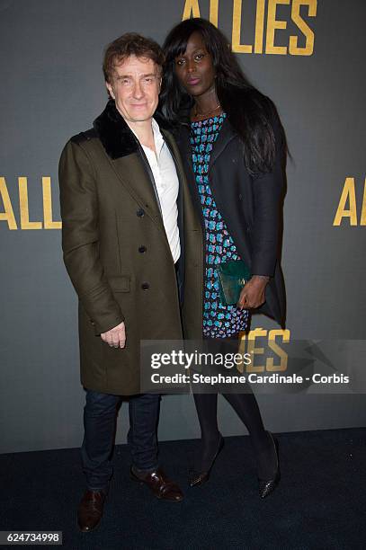 Thierry Fremont and Gina attend the "Allied - Allies"- Paris Premiere at Cinema UGC Normandie on November 20, 2016 in Paris, France.