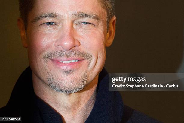 Actor Brad Pitt attends the "Allied - Allies"- Paris Premiere at Cinema UGC Normandie on November 20, 2016 in Paris, France.